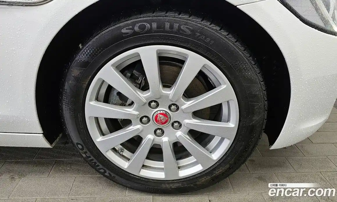 Jaguar XE 2018 2.0 гидро, фото 7