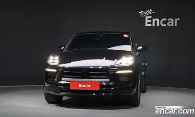 Porsche Macan, 2023, 11 599 км