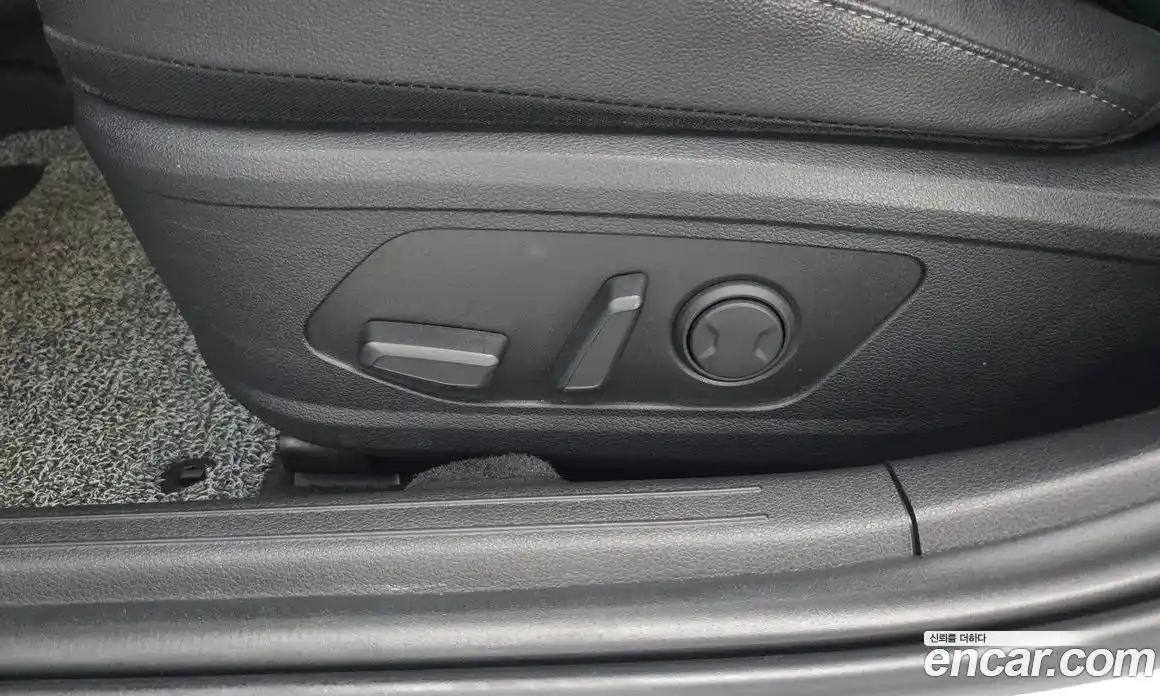 Hyundai Sonata 2024 1.6 автомат (гидро), фото 14