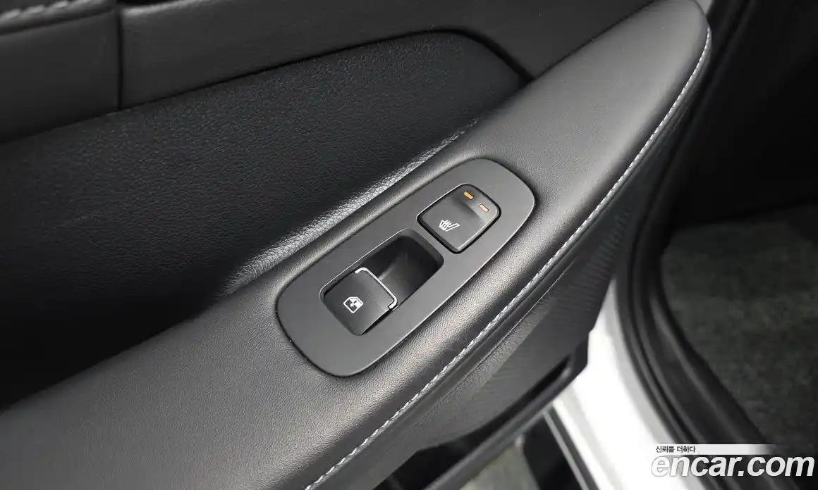 Hyundai Sonata 2024 1.6 автомат (гидро), фото 18