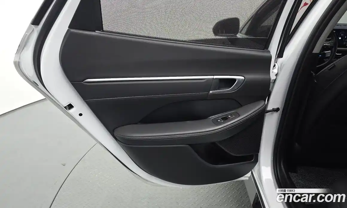 Hyundai Sonata 2024 1.6 автомат (гидро), фото 22