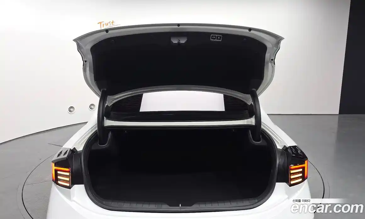 Hyundai Sonata 2024 1.6 автомат (гидро), фото 7