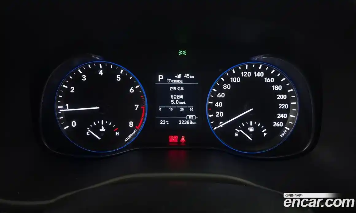 Hyundai Kona 2017 1.6 автомат (гидро), фото 11