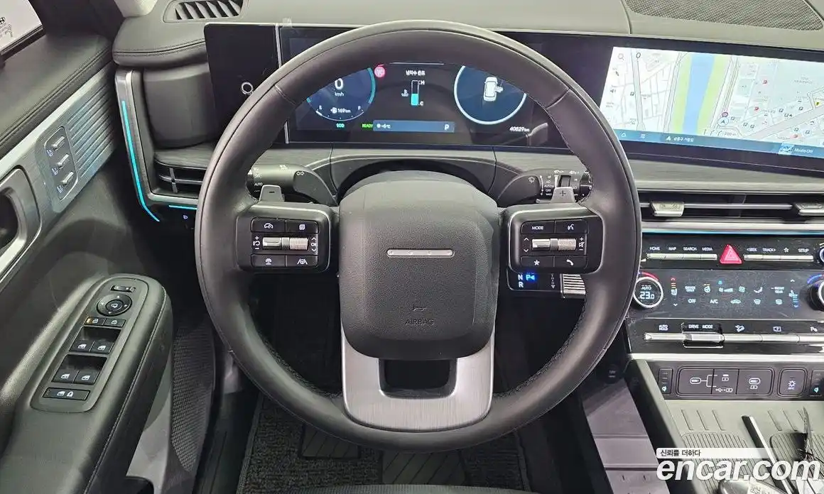 Hyundai Santa Fe 2023 1.6 автомат (гидро), фото 13