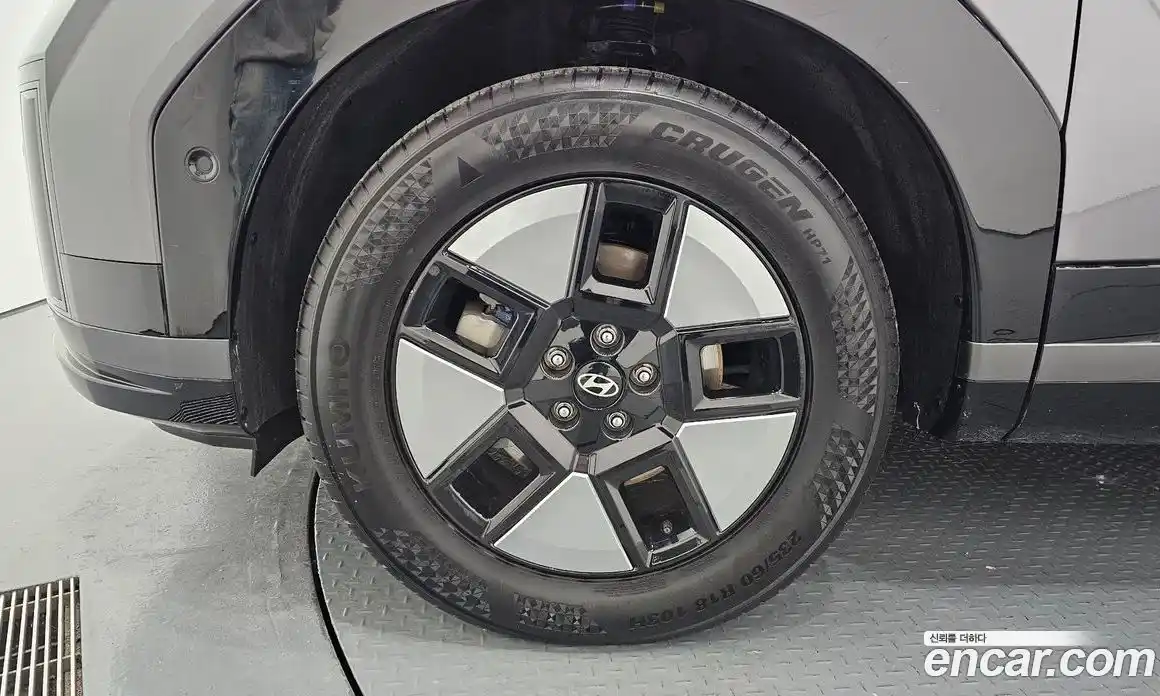 Hyundai Santa Fe 2023 1.6 автомат (гидро), фото 5