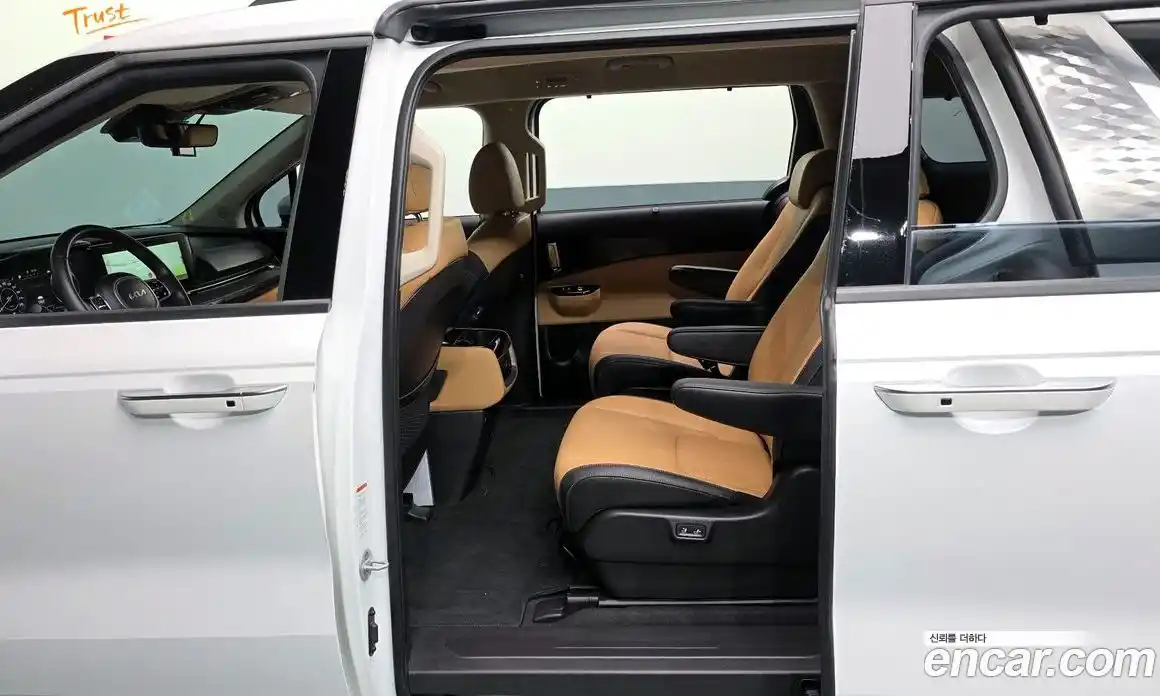 Kia Carnival 2023 3.5 автомат (гидро), фото 17