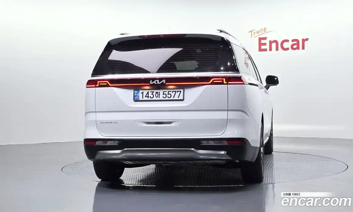 Kia Carnival 2023 3.5 автомат (гидро), фото 4