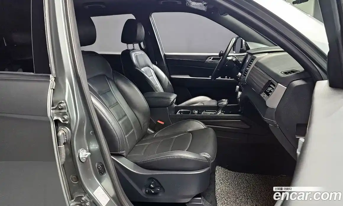 SsangYong Rexton 2019 2.2 автомат (гидро), фото 16