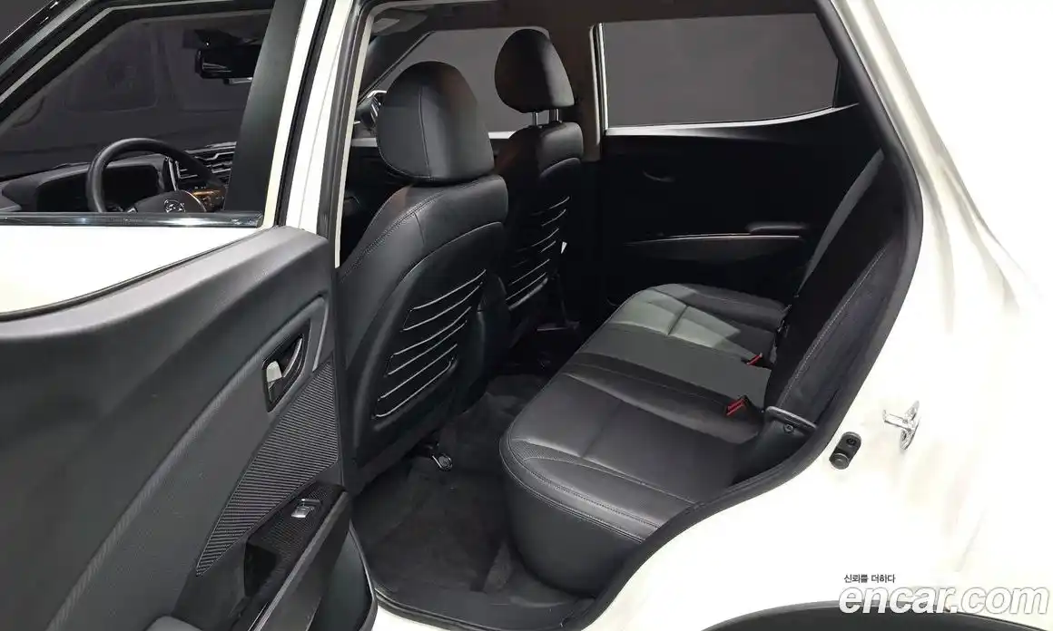 SsangYong TIBOLI 2021 1.6 автомат (гидро), фото 12