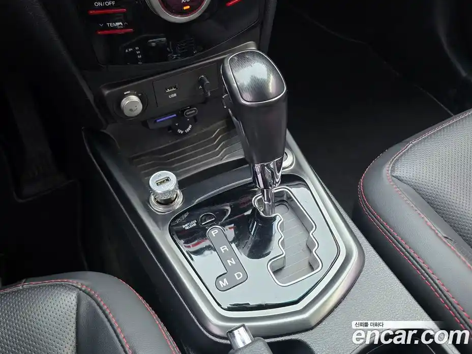 SsangYong TIBOLI 2018 1.6 автомат (гидро), фото 13