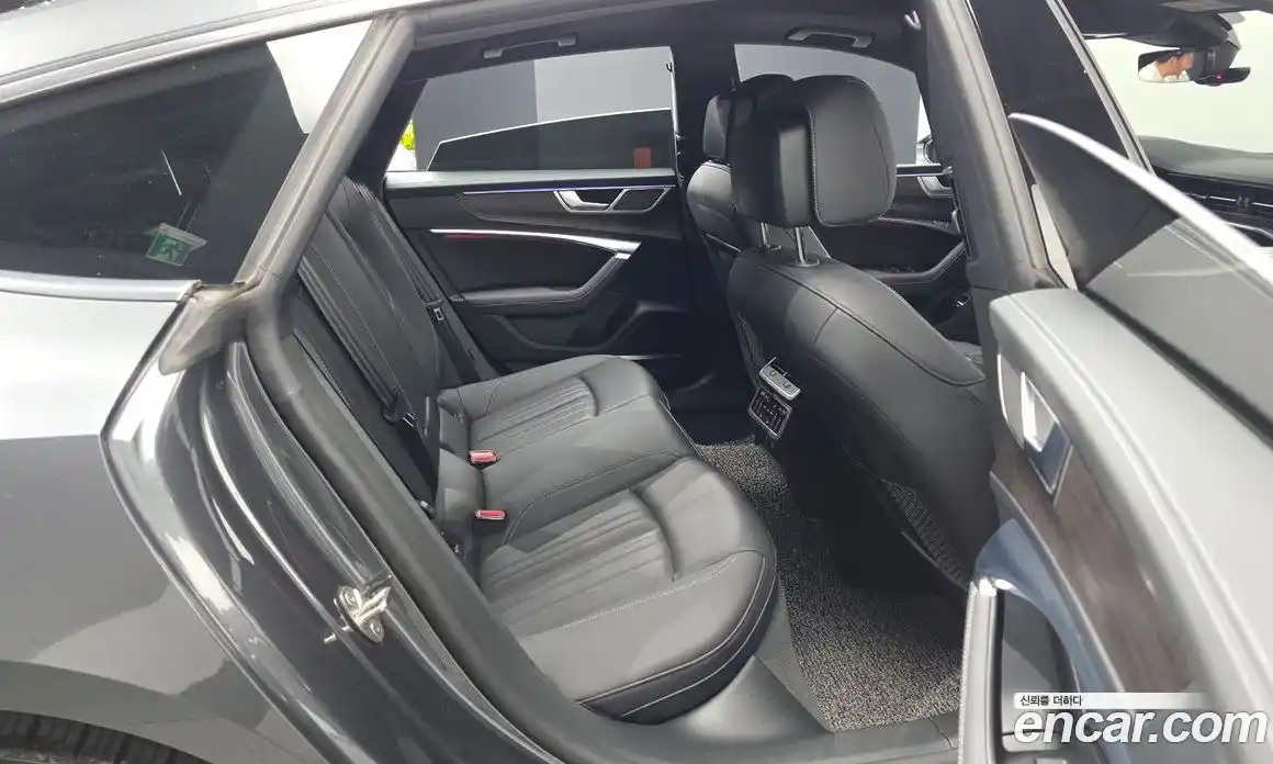 Audi A7 2022 3.0 автомат (гидро), фото 17