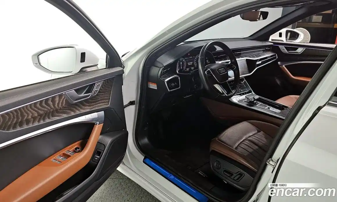 Audi A6 2020 2.0 автомат (гидро), фото 13