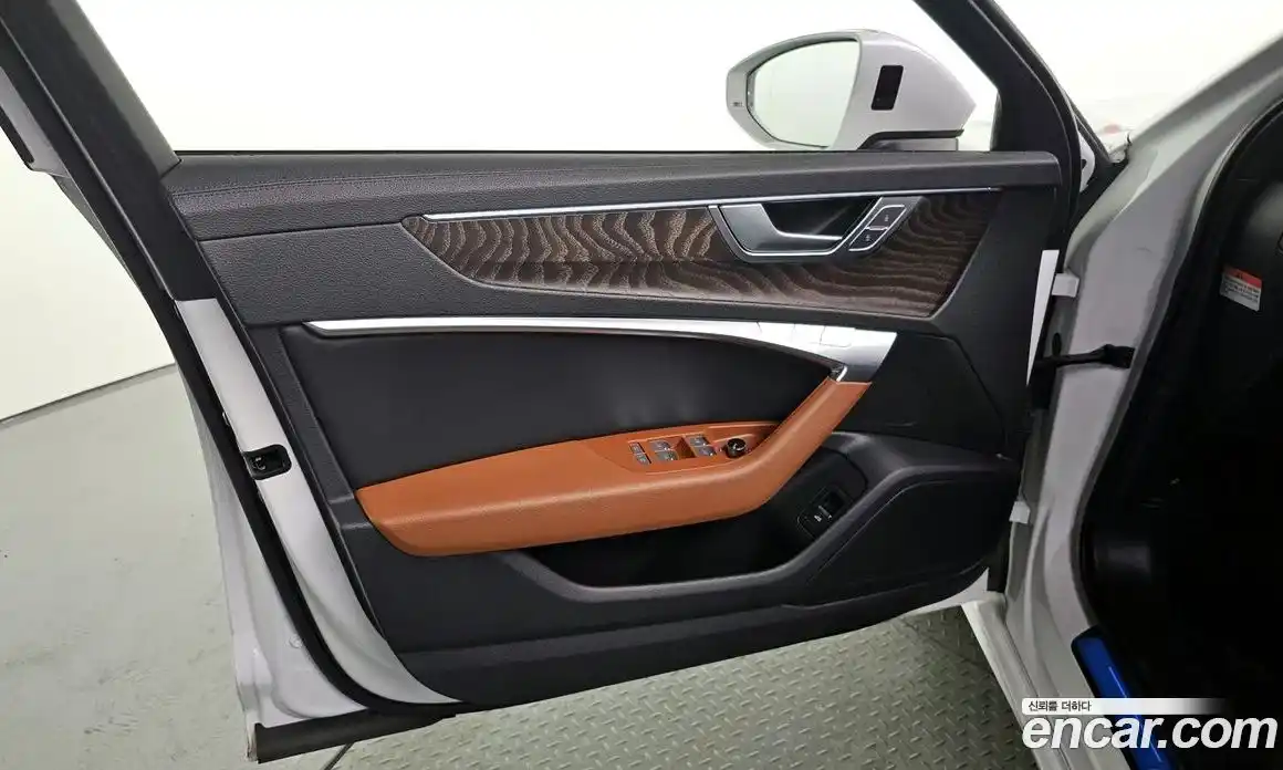 Audi A6 2020 2.0 автомат (гидро), фото 14