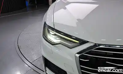 Audi A6 2020 2.0 автомат (гидро), миниатюра 8
