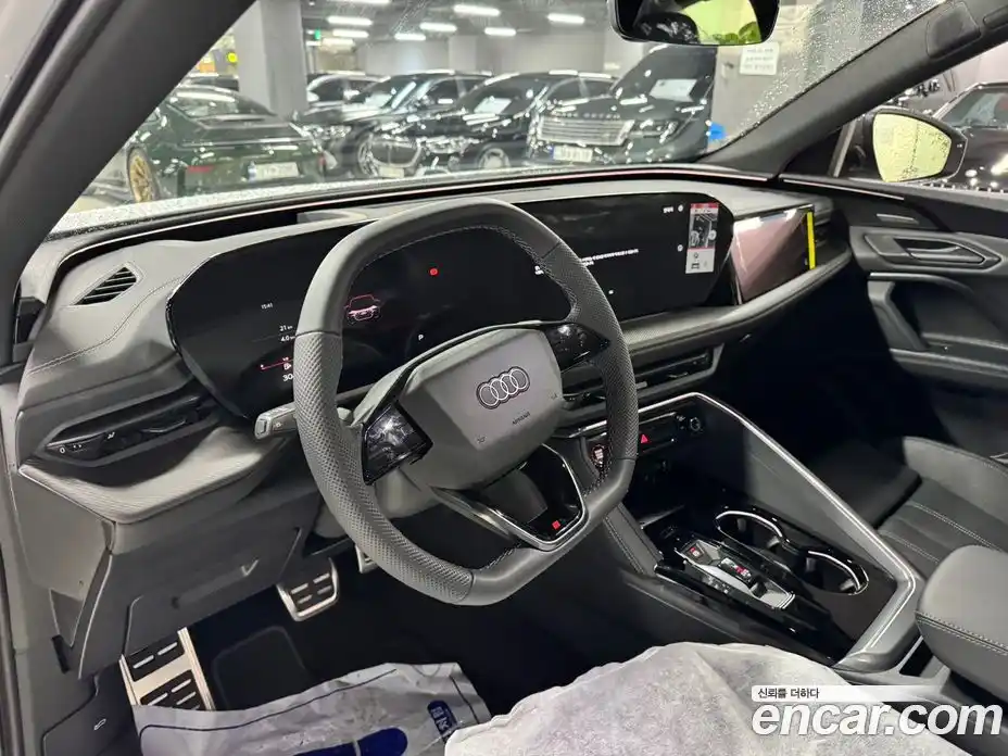Audi Q5 2025 2.0 автомат (гидро), фото 13