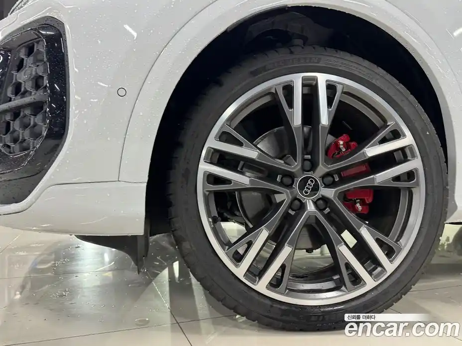 Audi Q5 2025 2.0 автомат (гидро), фото 3