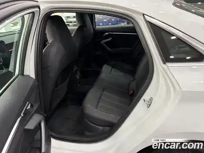 Audi A3 2025 2.0 автомат (гидро), миниатюра 11