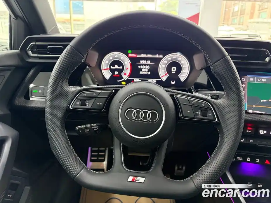 Audi A3 2025 2.0 автомат (гидро), фото 15