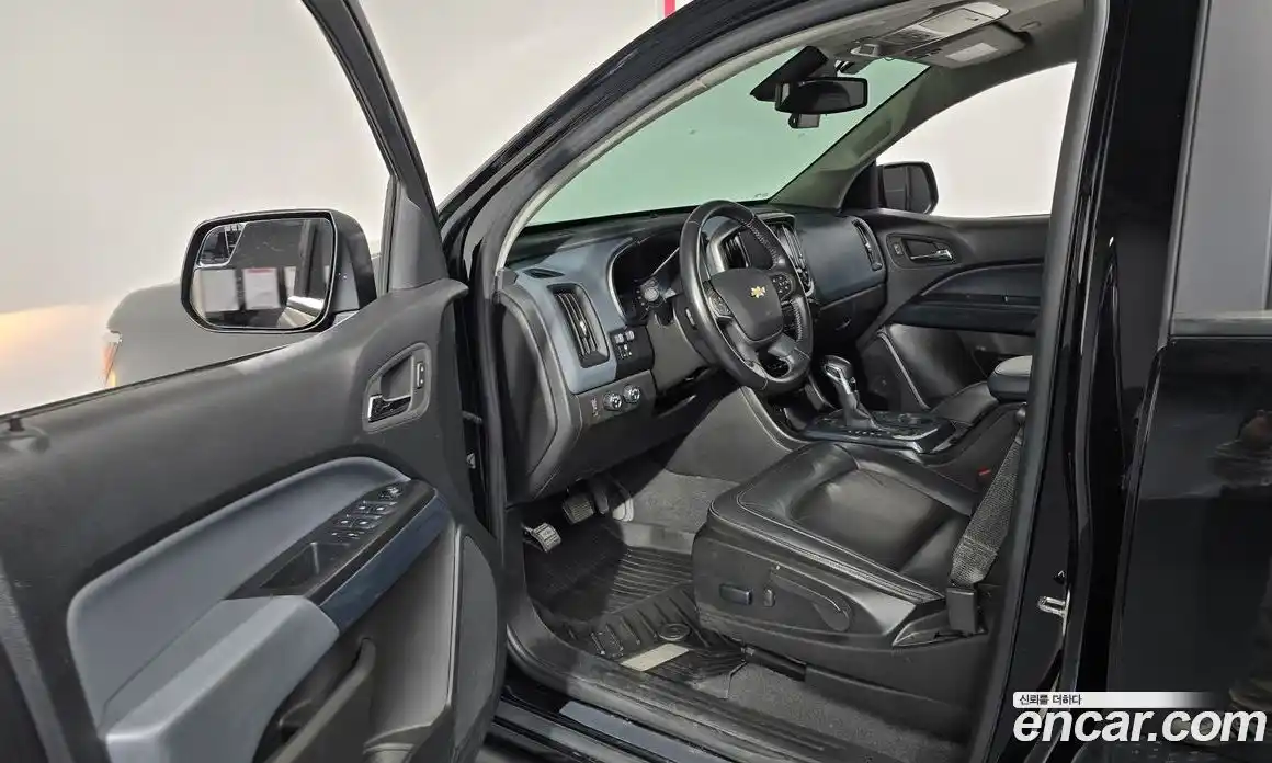 Chevrolet Colorado 2022 3.6 автомат (гидро), фото 13