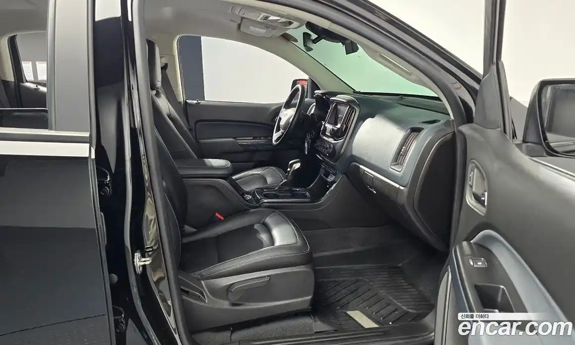 Chevrolet Colorado 2022 3.6 автомат (гидро), фото 16