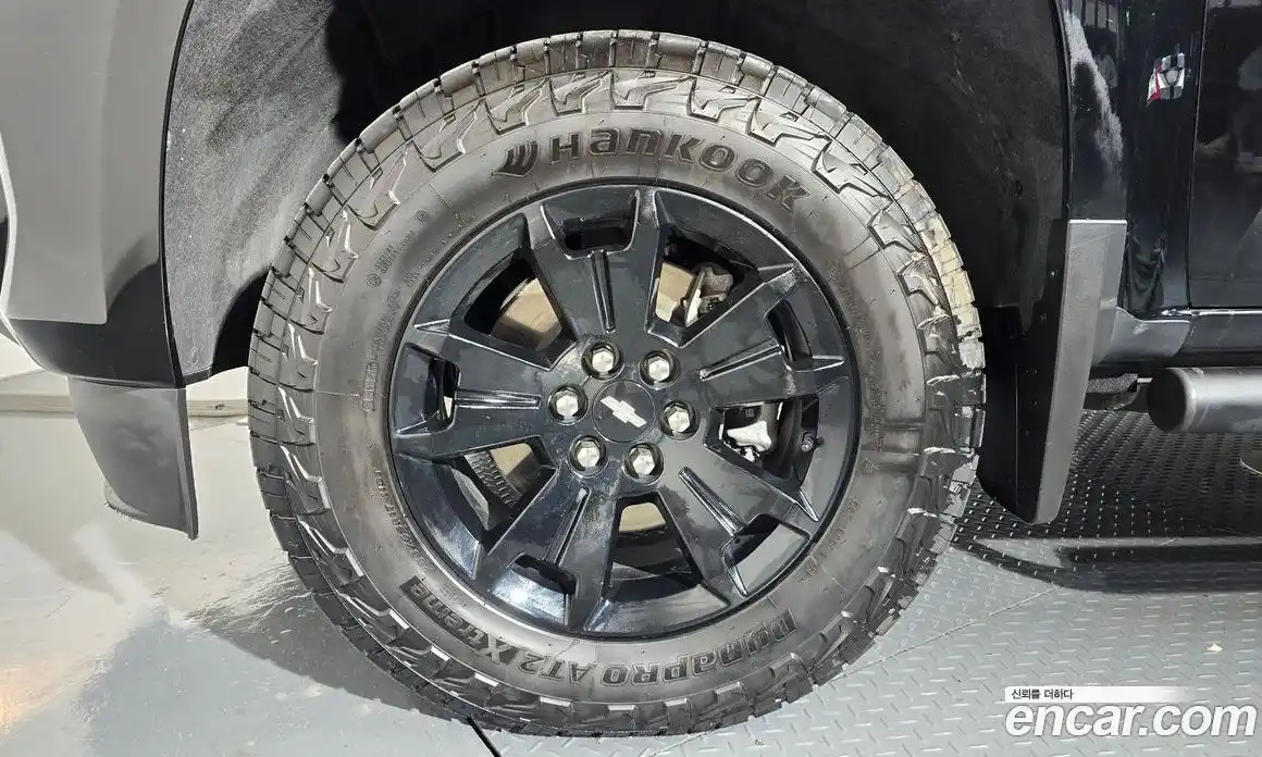 Chevrolet Colorado 2022 3.6 автомат (гидро), фото 5