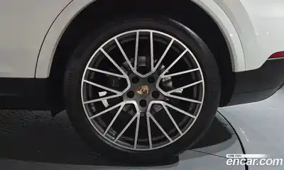 Porsche Cayenne 2023 3.0 автомат (гидро), миниатюра 6