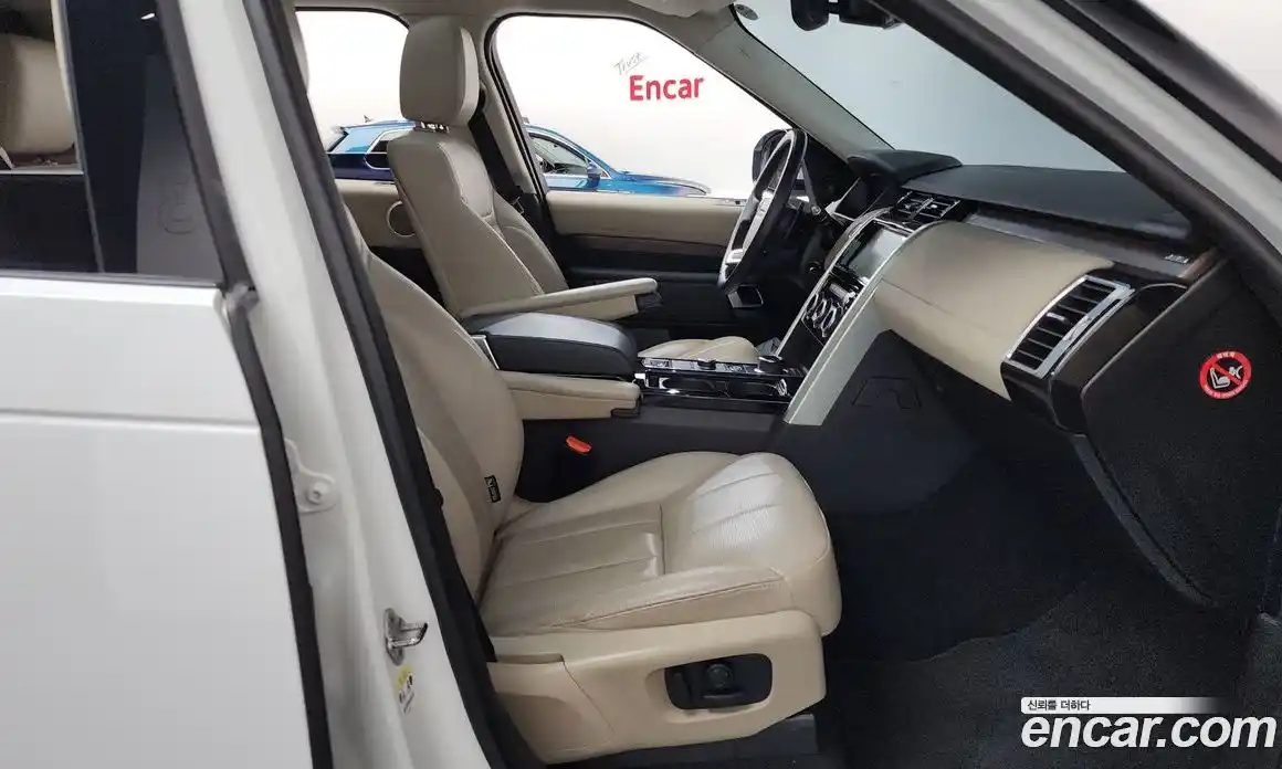 Land Rover Discovery 2019 3.0 автомат (гидро), фото 16