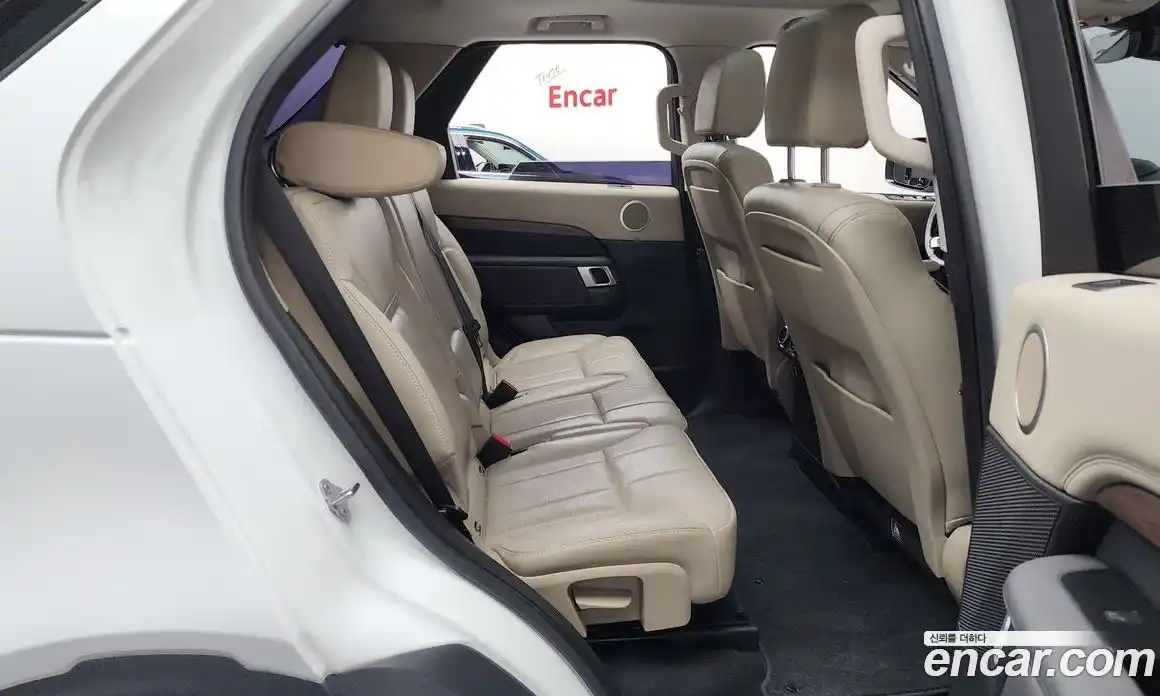 Land Rover Discovery 2019 3.0 автомат (гидро), фото 17