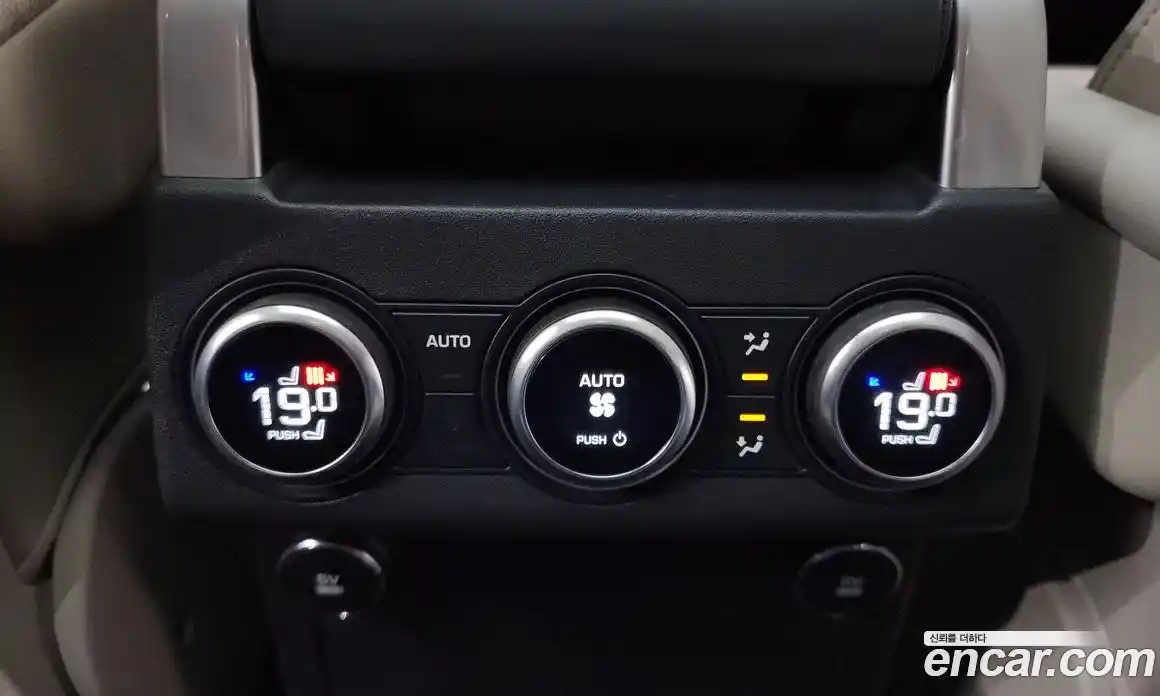 Land Rover Discovery 2019 3.0 автомат (гидро), фото 19