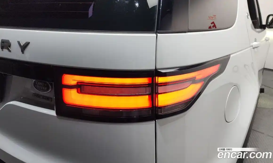 Land Rover Discovery 2019 3.0 автомат (гидро), фото 9