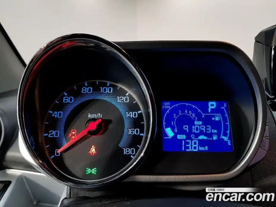 Chevrolet Spark 2015 1.0 автомат (гидро), фото 7