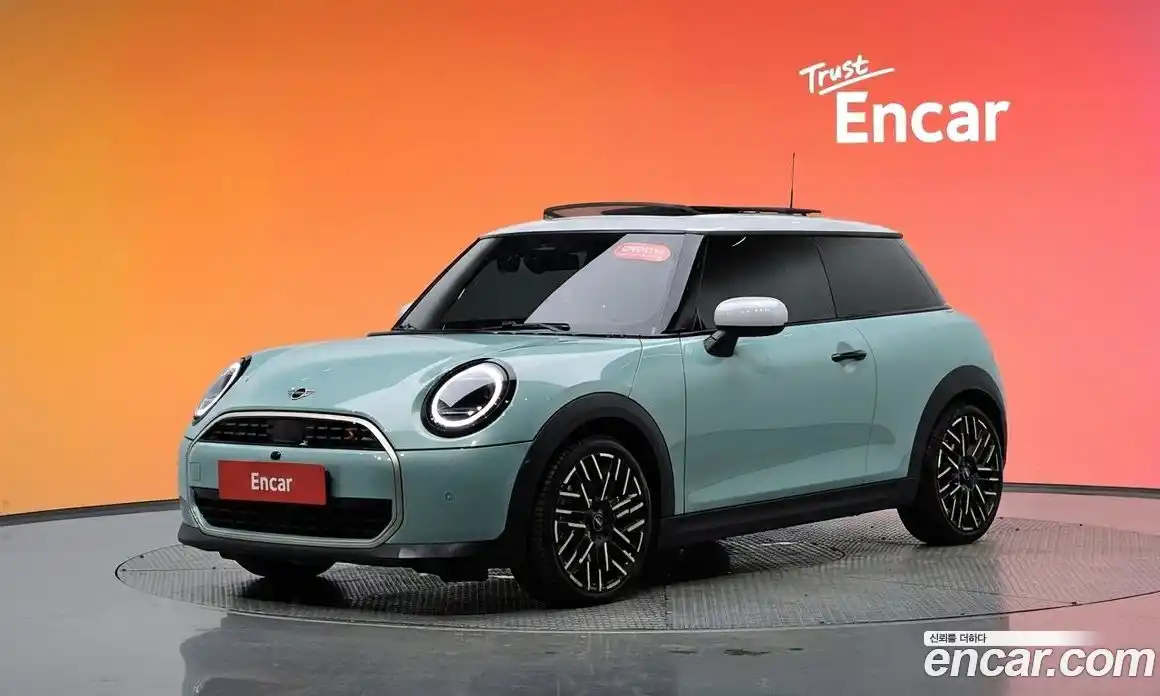 Mini Cooper 2024 2.0 автомат (гидро), фото 33