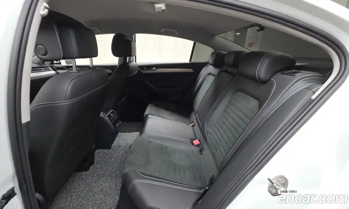 Volkswagen Passat 2022 2.0 автомат (гидро), фото 18