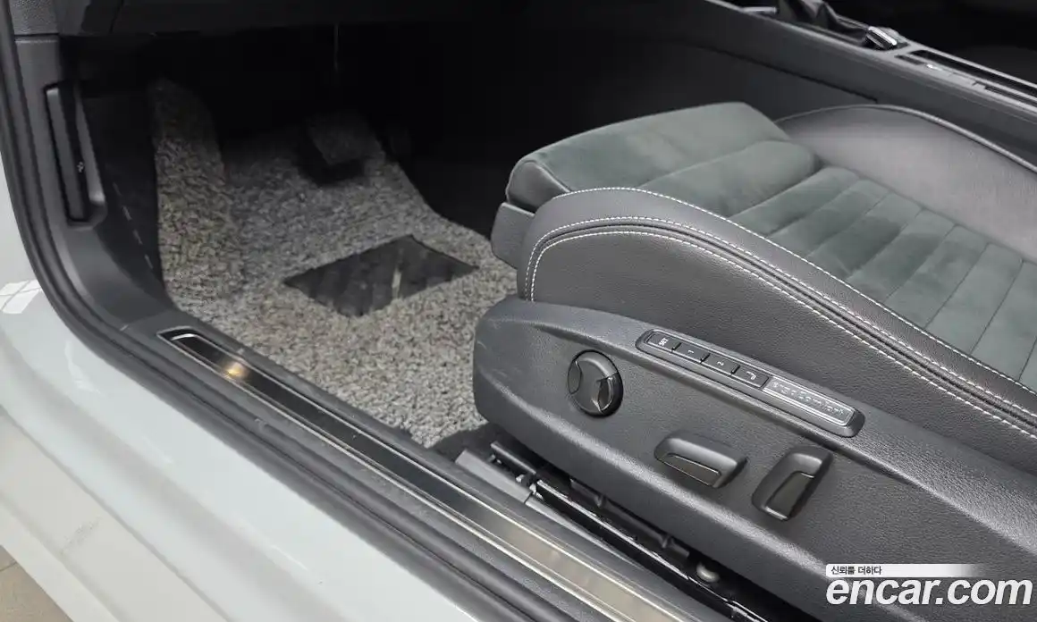 Volkswagen Passat 2022 2.0 автомат (гидро), фото 28