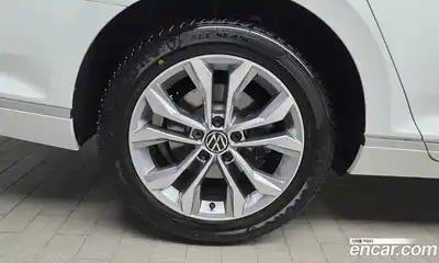 Volkswagen Passat 2022 2.0 автомат (гидро), миниатюра 5