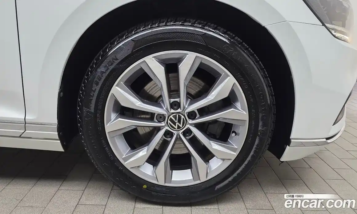 Volkswagen Passat 2022 2.0 автомат (гидро), фото 7