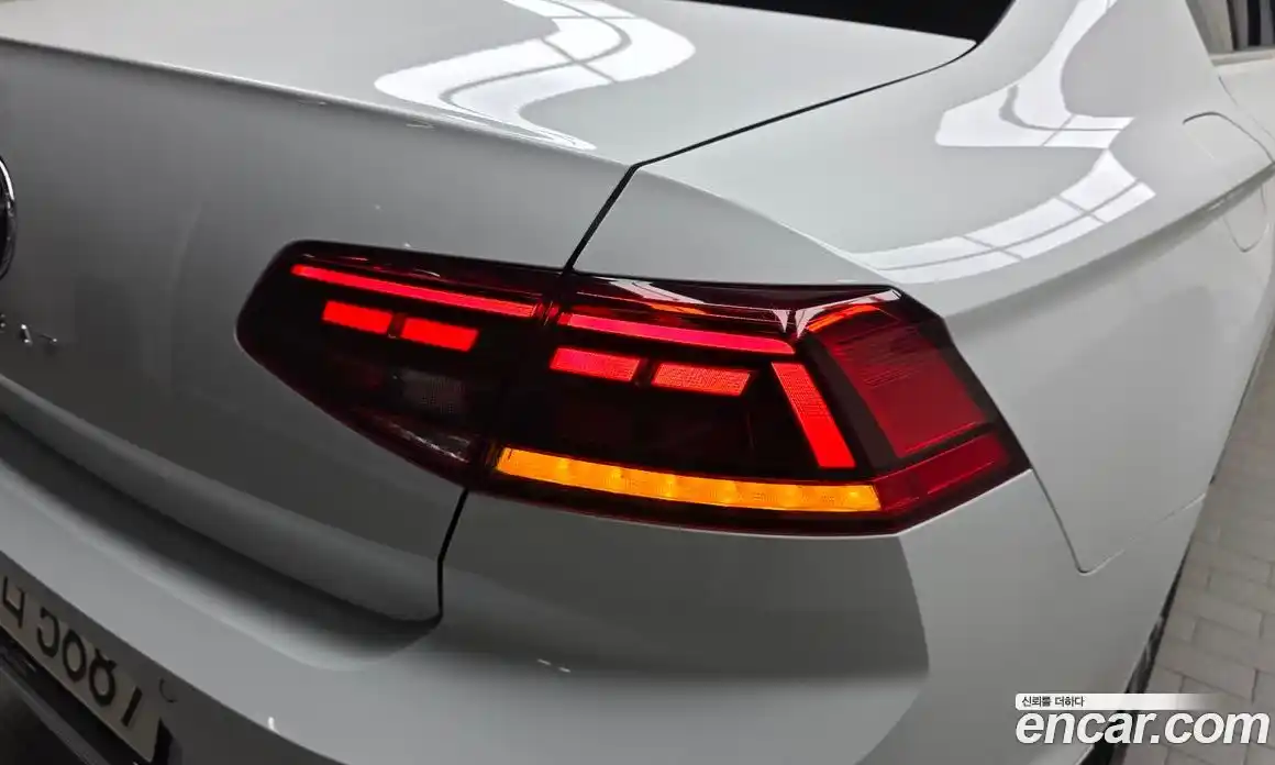 Volkswagen Passat 2022 2.0 автомат (гидро), фото 9