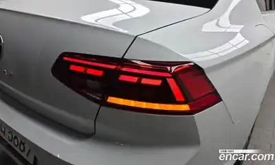 Volkswagen Passat 2022 2.0 автомат (гидро), миниатюра 9