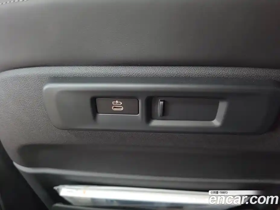 BMW X5 2023 3.0 автомат (гидро), фото 17