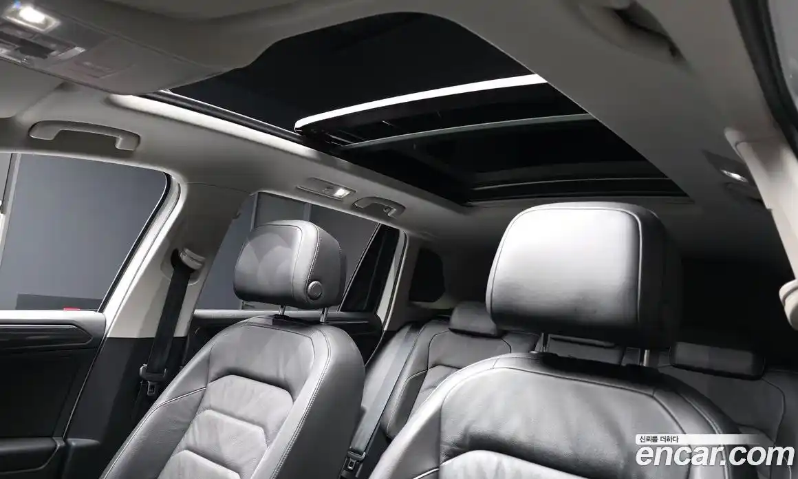 Volkswagen Tiguan 2020 2.0 автомат (гидро), фото 19
