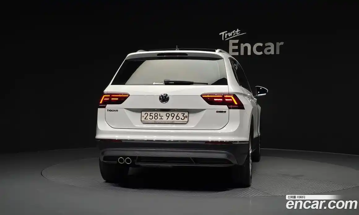 Volkswagen Tiguan 2020 2.0 автомат (гидро), фото 4