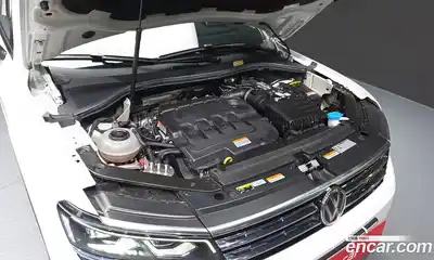 Volkswagen Tiguan 2020 2.0 автомат (гидро), миниатюра 6