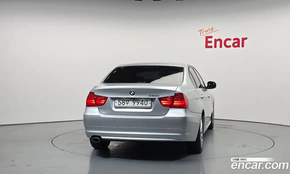 BMW 3 серия 2011 2.0 автомат (гидро), фото 4