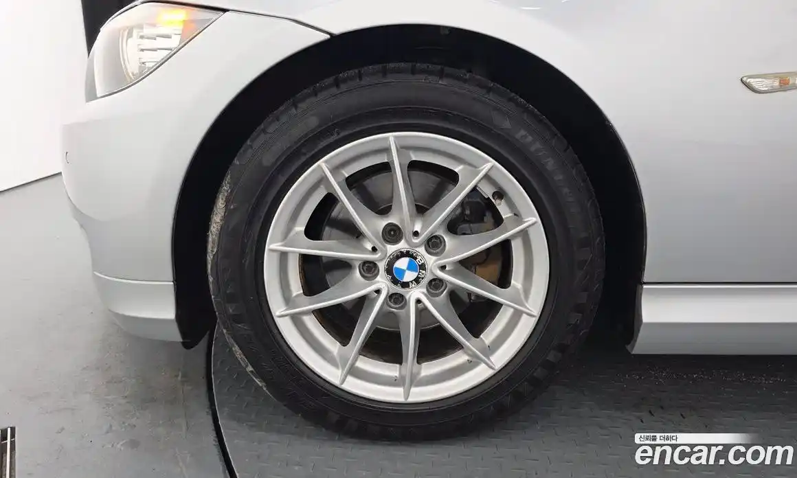 BMW 3 серия 2011 2.0 автомат (гидро), фото 5