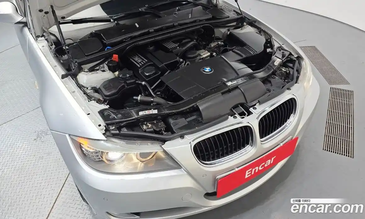 BMW 3 серия 2011 2.0 автомат (гидро), фото 6