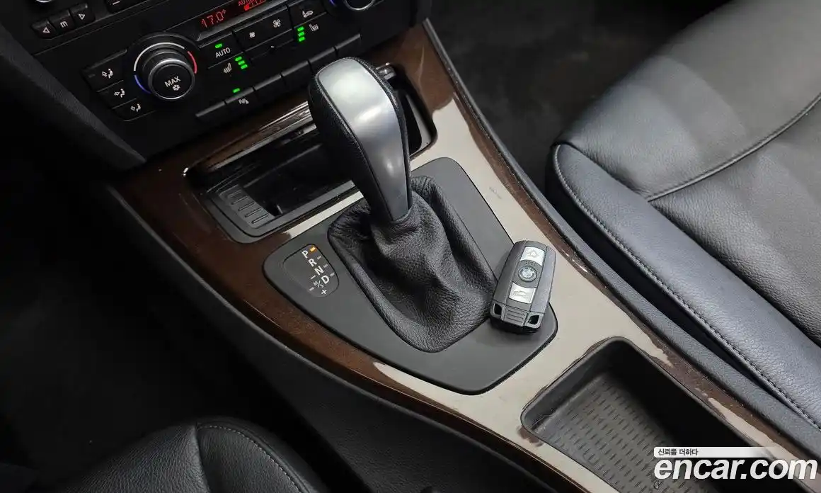 BMW 3 серия 2011 2.0 автомат (гидро), фото 9