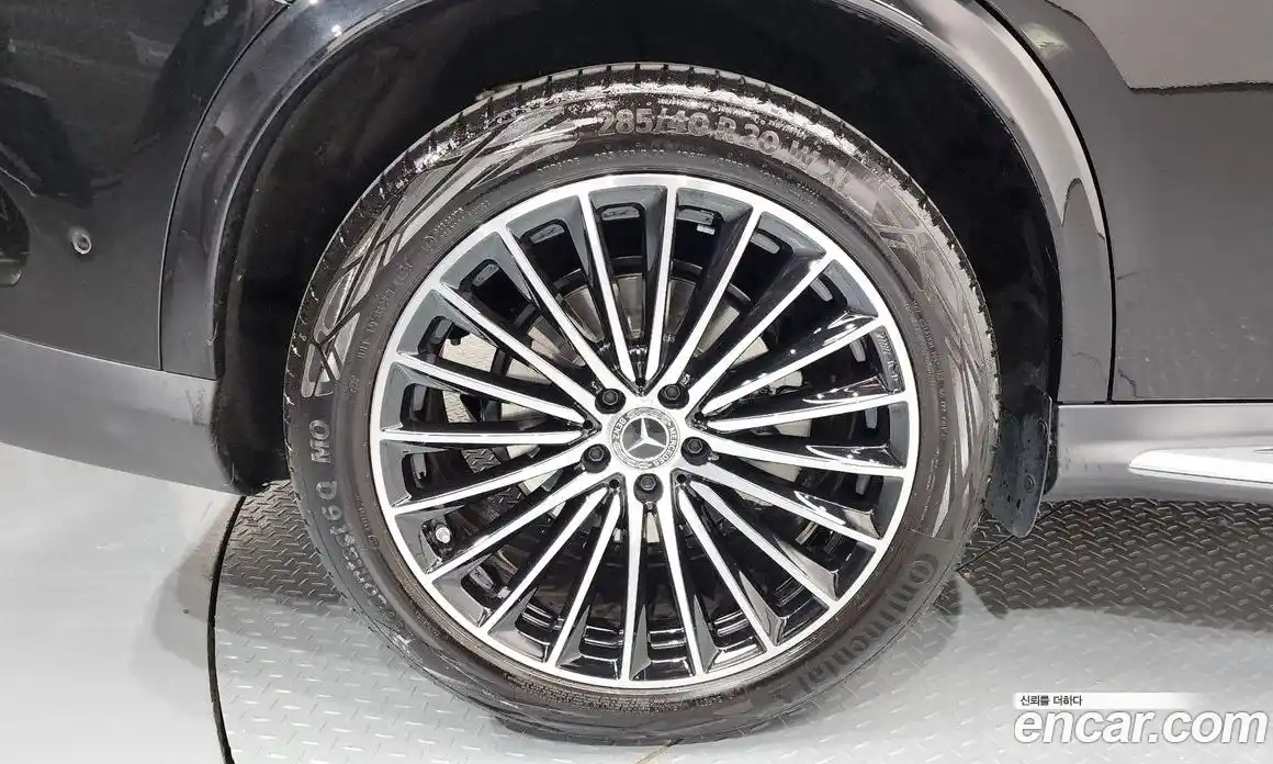 Mercedes-Benz GLC-Class 2024 2.0 гидро, фото 5