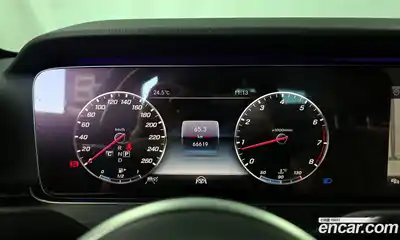 Mercedes-Benz E-Class 2018 2.0 автомат (гидро), миниатюра 11