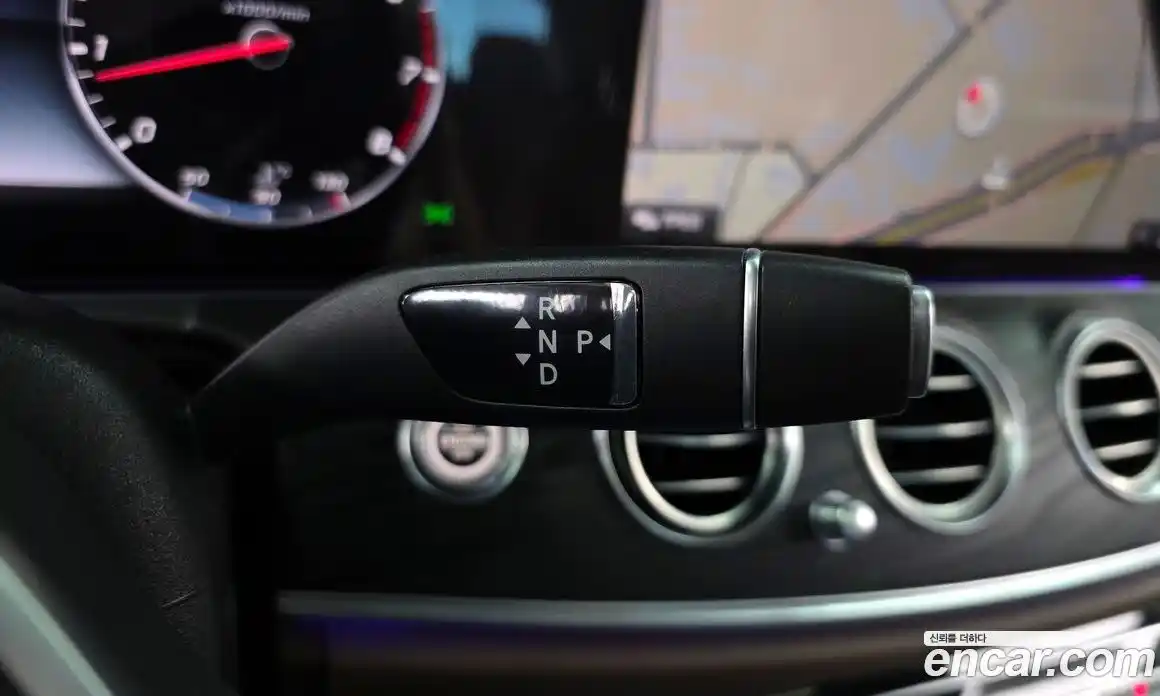 Mercedes-Benz E-Class 2018 2.0 автомат (гидро), фото 12