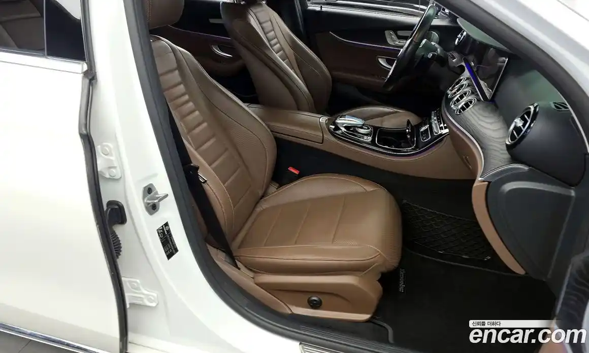 Mercedes-Benz E-Class 2018 2.0 автомат (гидро), фото 17